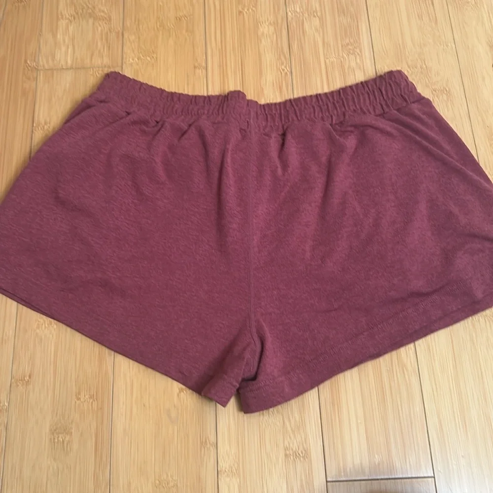 Vuori Women's Pink Halo Shorts NWOT